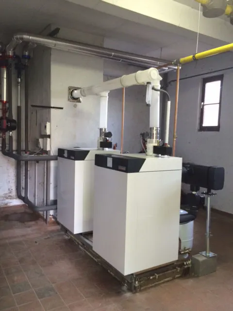 Weishaupt-verwarmingsinstallatie in een schoolgebouw